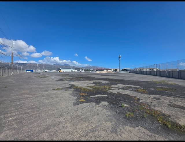 10,000M² INDUSTRIAL YARD TO LET IN STRAND INDUSTRIA
